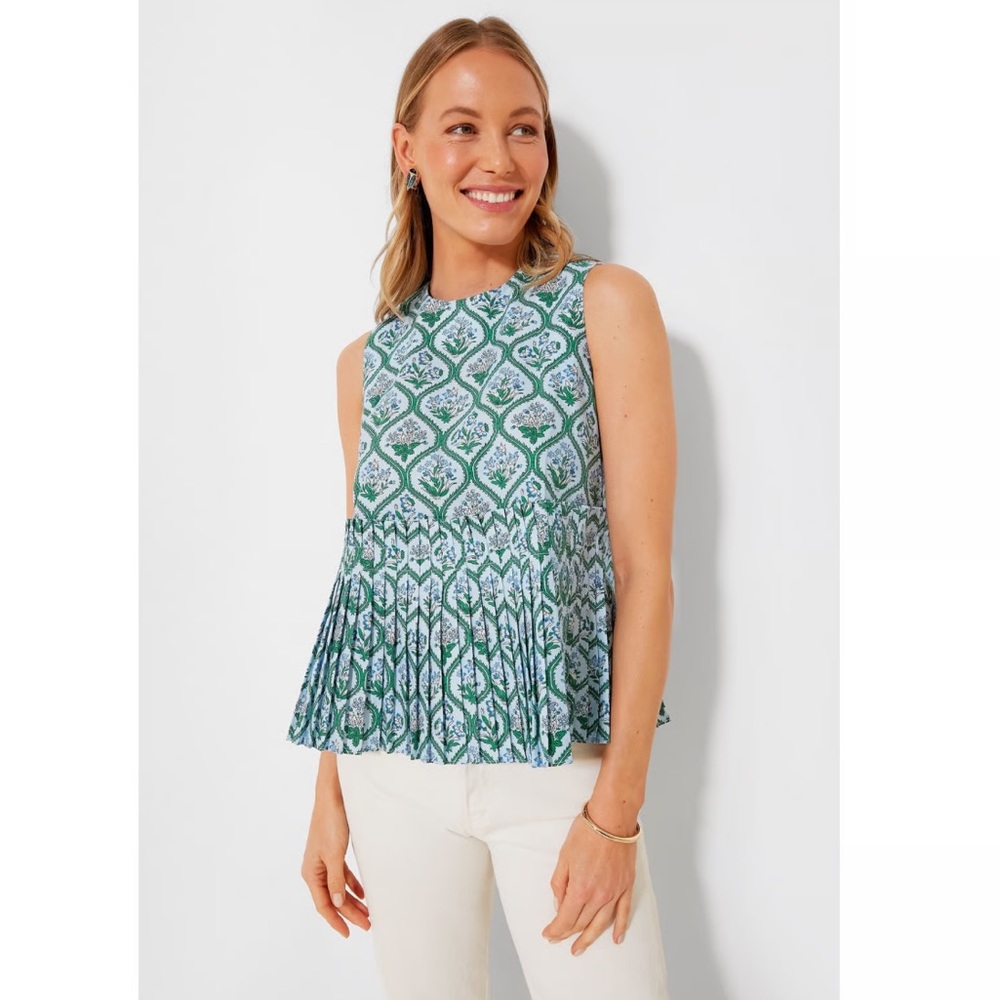Tuckernuck Hyacinth Medallion Gretchen Top M